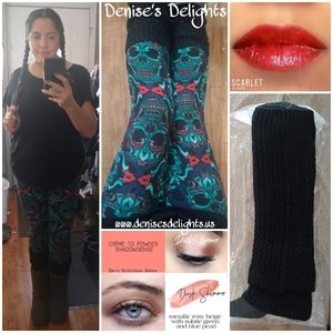 One Size Adult Teal Damascus Print Leggings
